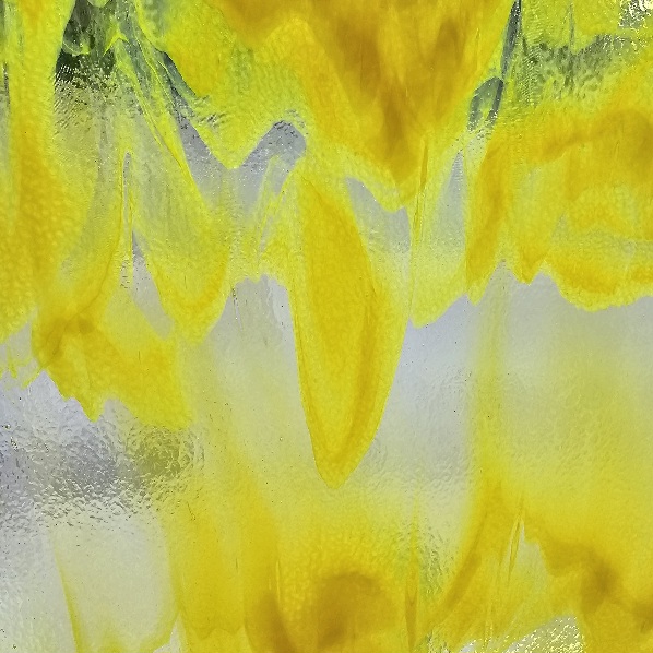 Featured image for “CLEAR/YELLOW OPAL STREAKY FUSIBLE 90 002020-0030”