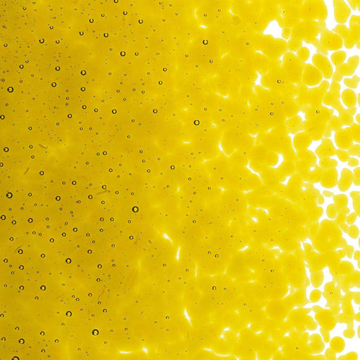 Featured image for “Chartreuse Transparent, Medium Frit 001126-0002-F_01”