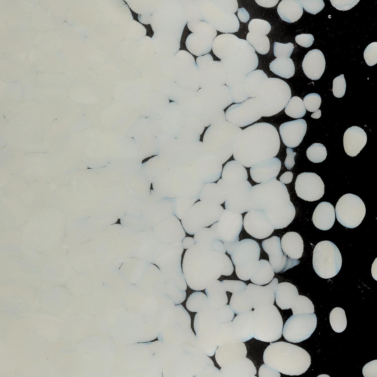 Featured image for “Driftwood Gray Opalescent, Coarse Frit 000132-0003-F_01”