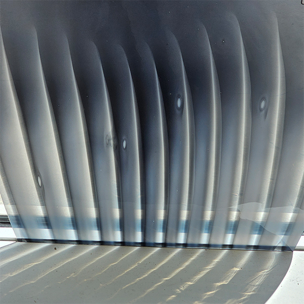 Fremont Hand Blown S2 177 Grey with white opal ribs - Image 3