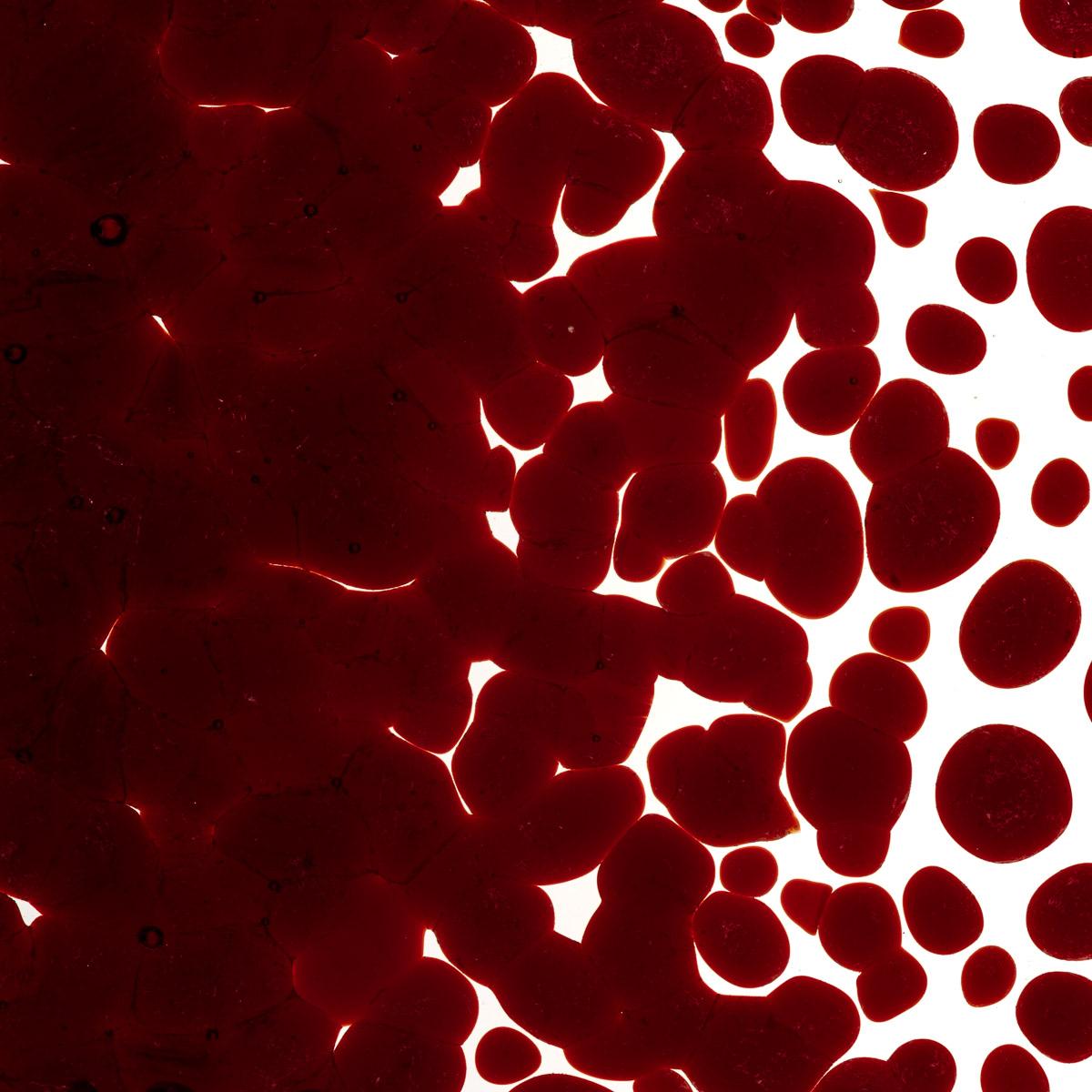 Featured image for “Garnet Red Transparent, Coarse Frit 001322-0003-F_01”