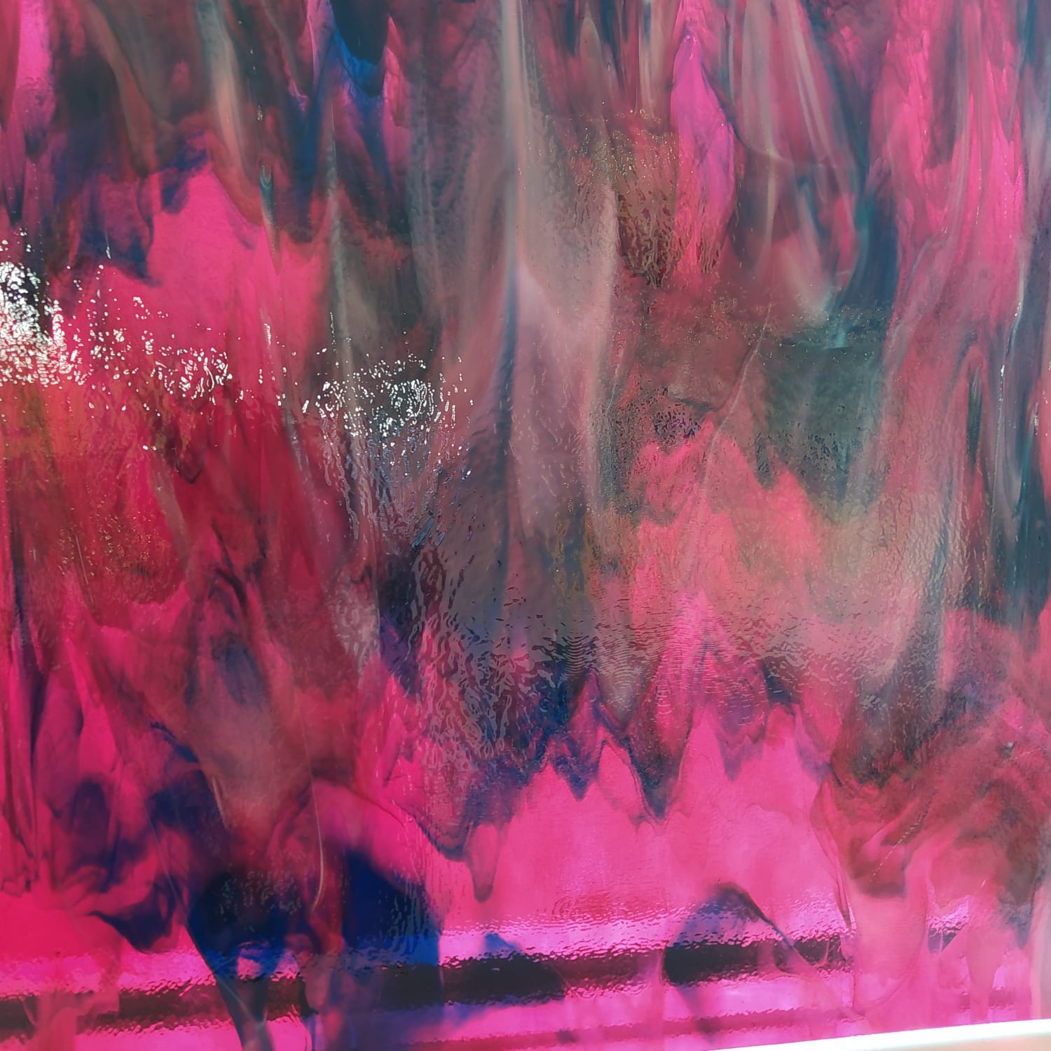Featured image for “Cranberry Pink, Azure Blue, White 3+ Color Mix, Double-Rolled, 3 Mm, Fusible 90 003346-0030-F_01”