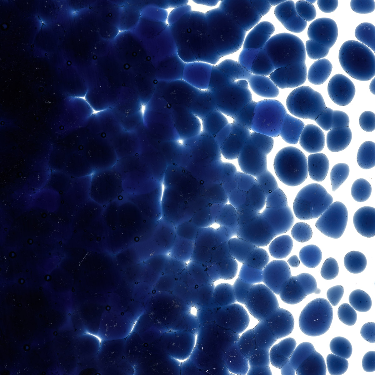 Featured image for “Midnight Blue Transparent, Coarse Frit 001118-0003-F_01”