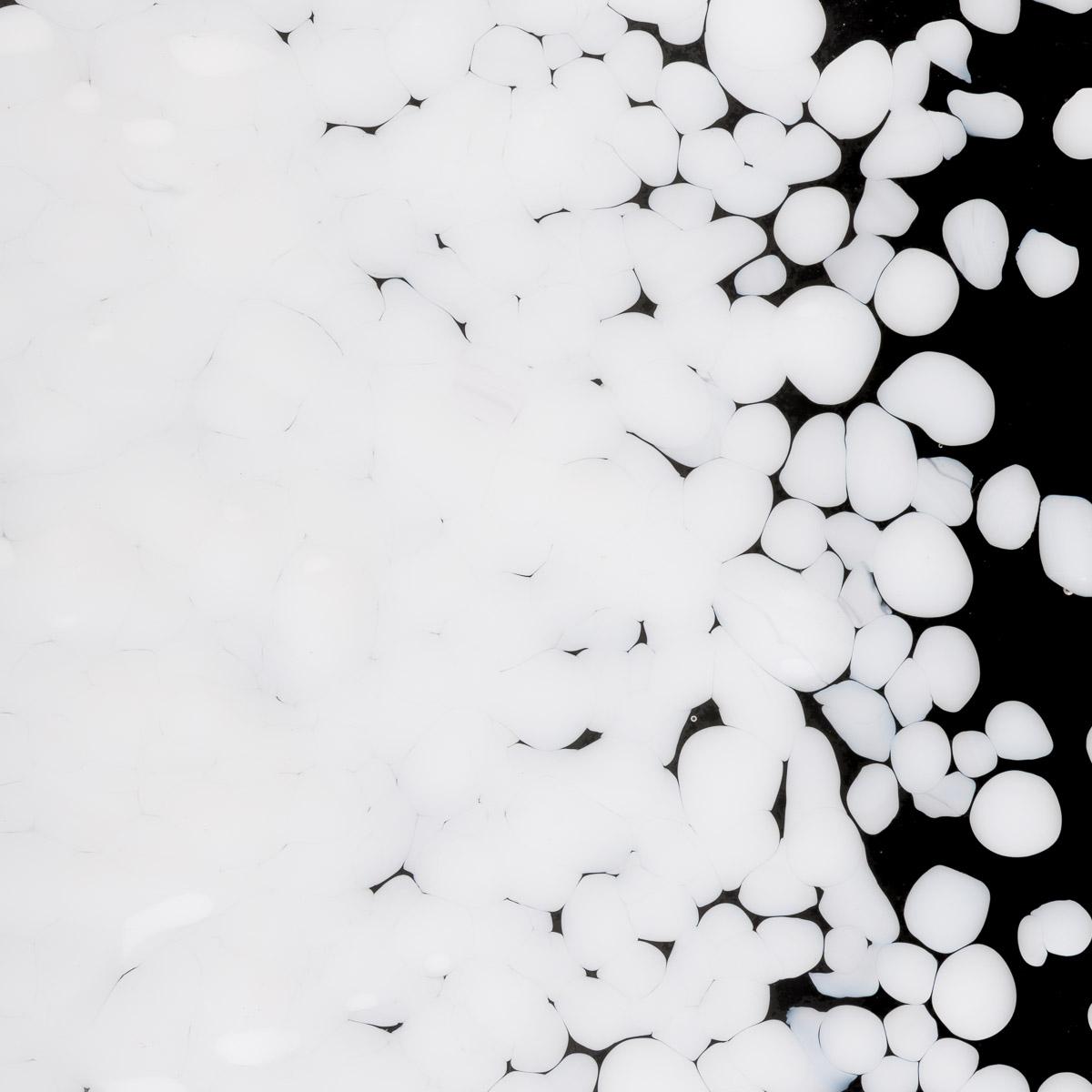 Featured image for “Opaque White Opalescent, Coarse Frit 000013-0003-F_01”