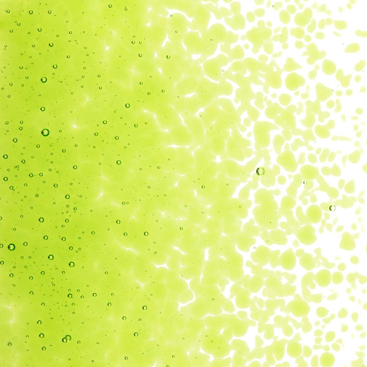 Featured image for “Spring Green Transparent, Medium Frit 001426-0002-F_01”