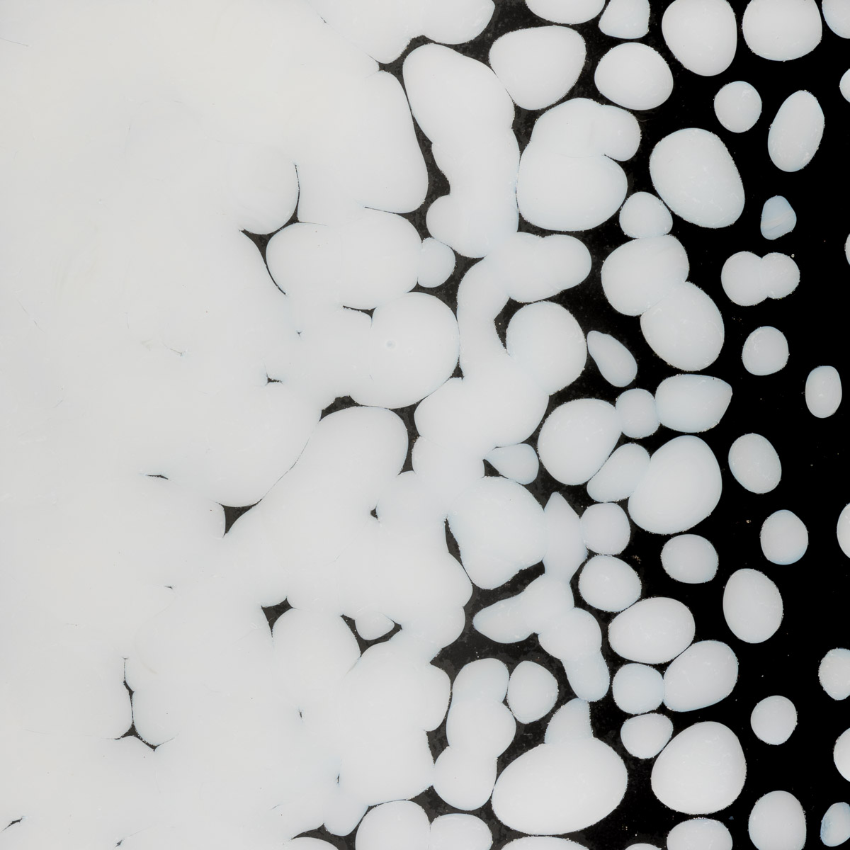 Featured image for “Warm White Opalescent, Coarse Frit 000920-0003-F_01”